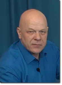 Andrzej D. Różański Prowadzący wywiad